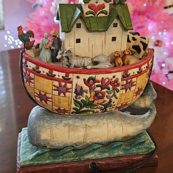 Noah's Ark Lamp by Jim Shore - Picture 4 of 6